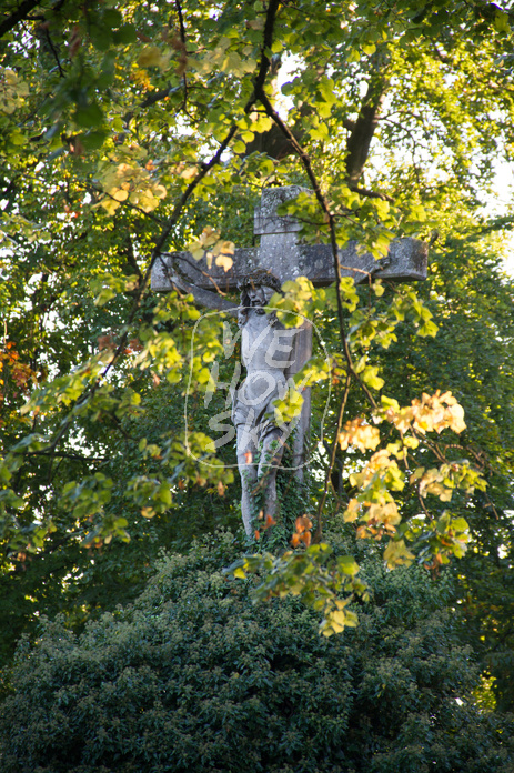 Große Jesusfigur